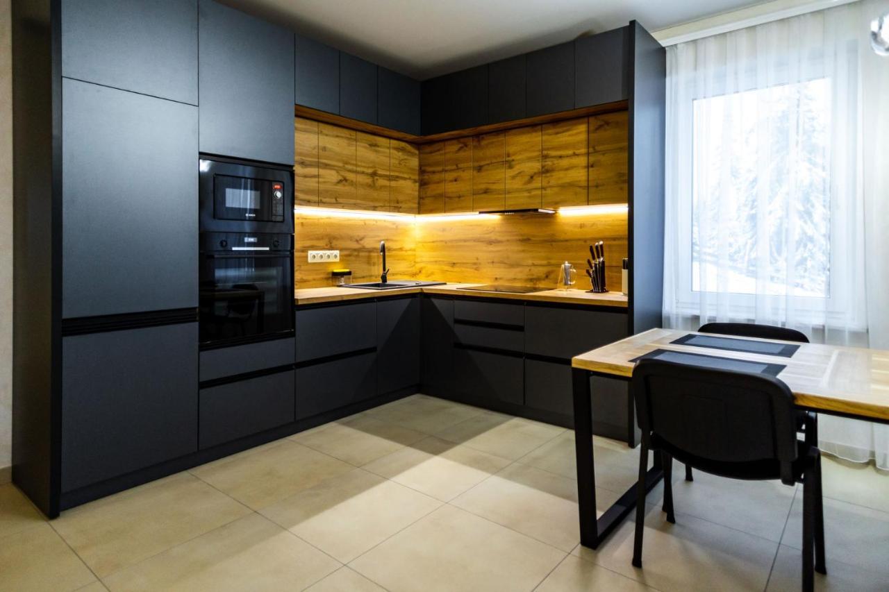 Lidia Chalets Polyanitsa Popovichevskaya エクステリア 写真