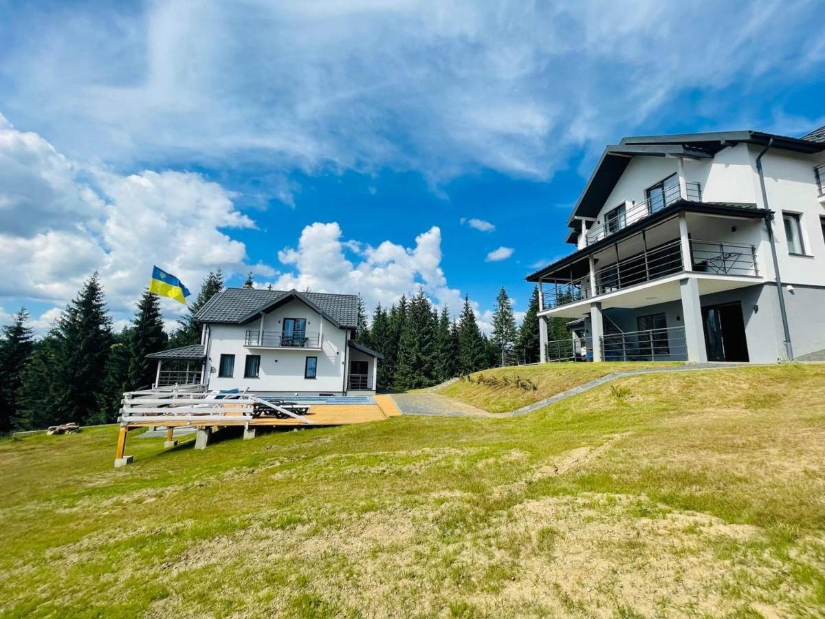 Lidia Chalets Polyanitsa Popovichevskaya エクステリア 写真